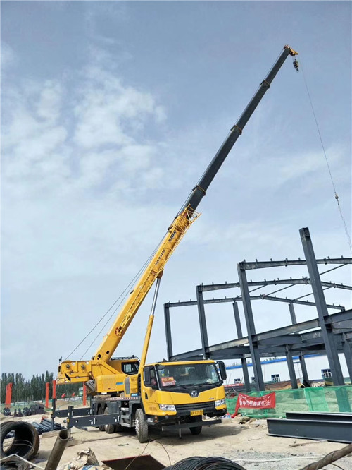桥东区超高层建筑钢结构吊装案例